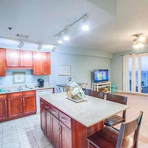  Holiday home Amazing Style, Laketown Wharf 1305 -1bd, 2ba Amenities And Location! United States